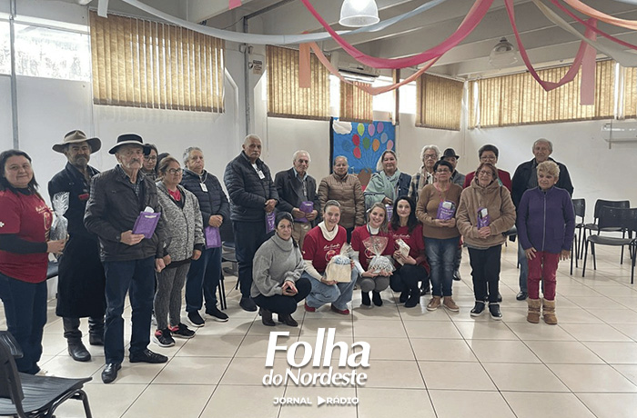Ação do Maio Vermelho leva orientação sobre câncer de boca ao grupo da terceira idade em Lagoa Vermelha