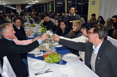 Sindilojas comemorou Dia do Comerciante com jantar