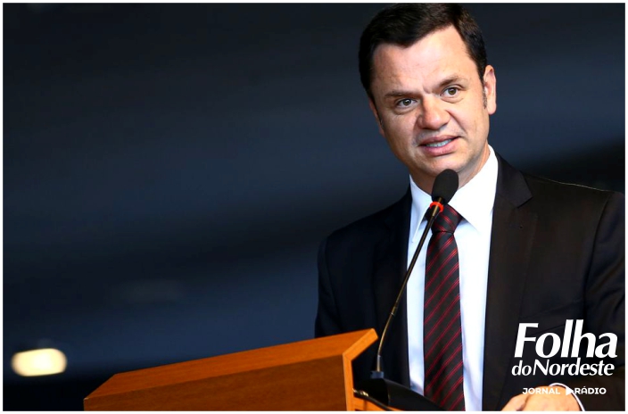 Moraes manda soltar Torres e determina uso de tornozeleira eletrônica