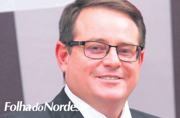 Santini na solenidade simbólica de posse do prefeito e vice de Lagoa Vermelha