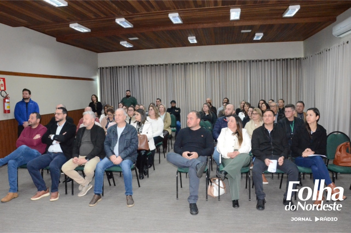 União regional marca a programação da Feira do Livro e Cultura na Praça 2025