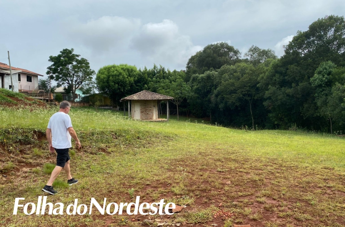 Pomatti solicita revitalização de praça abandonada no bairro Colina