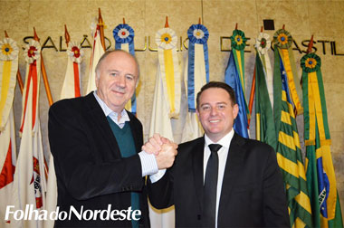Ronaldo Santini e Paulo Ziulkoski comemoram mudanças no retorno do ISS
