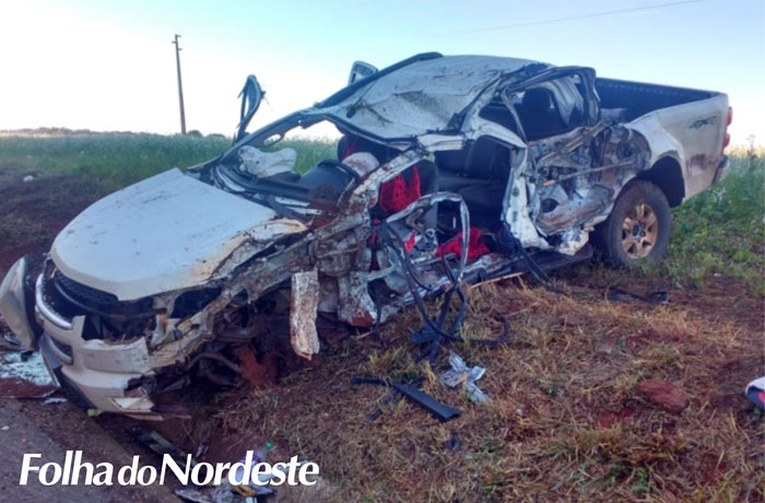 Acidente envolvendo um carro e dois caminhões deixa três feridos e dois mortos na BR-285