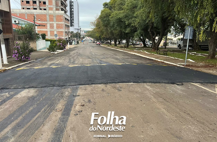 Prefeitura instala faixa elevada para reforçar segurança no cruzamento das avenidas Afonso Pena e Circular