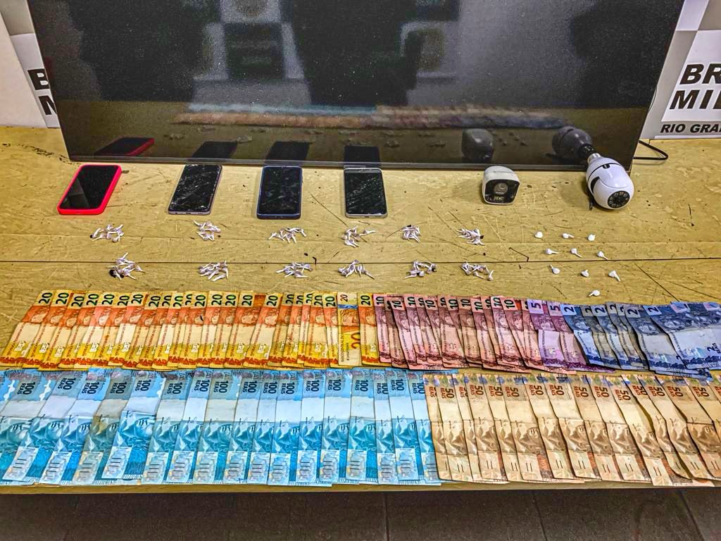 Brigada Militar efetua prisão de casal por tráfico de drogas