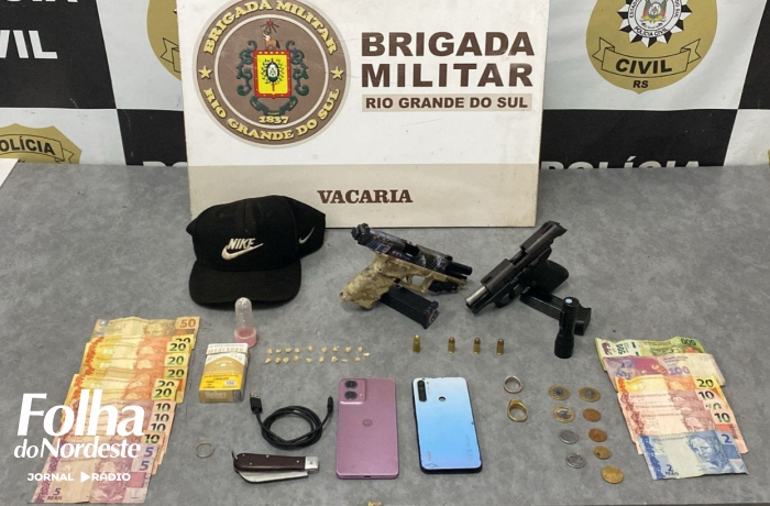 Dupla é presa com armas, drogas e dinheiro em Vacaria; um deles era foragido da Justiça