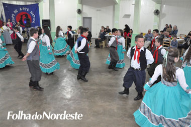 Invernadas realizam apresentação em jantar do Arte Nativa