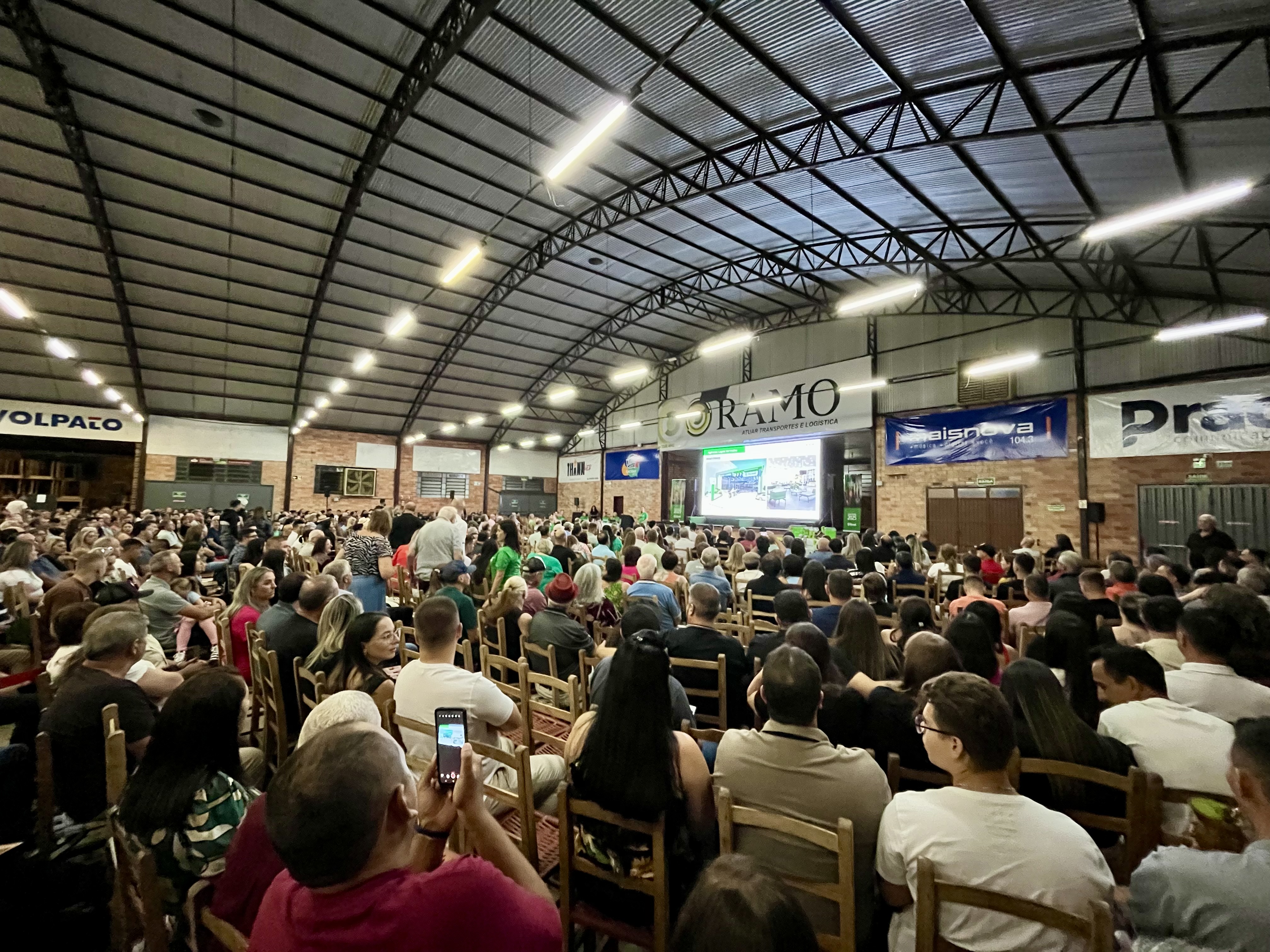 Sicredi realiza Assembleia 2025 em Lagoa Vermelha com grande participação de cooperados
