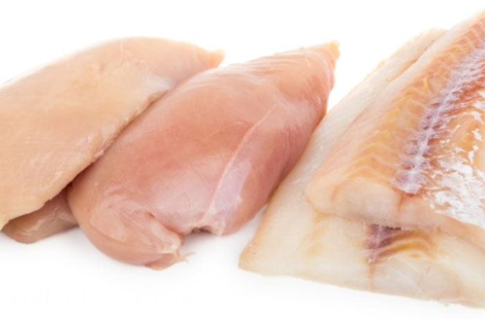 Qualidade de carne de frango é objeto de estudos de validação por acadêmica de Química