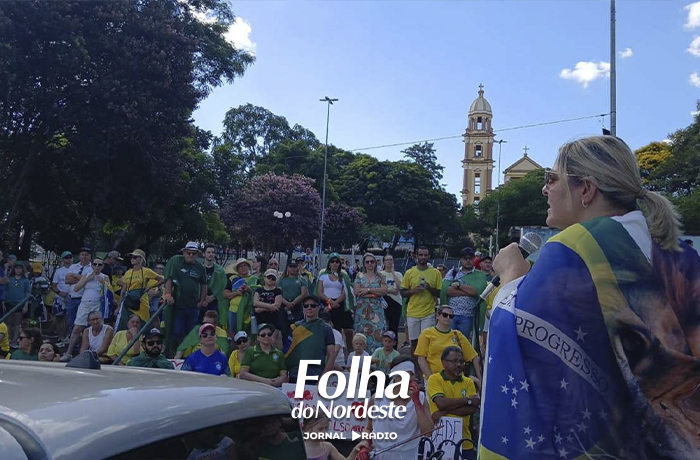 Manifestação em Tapejara reúne apoiadores do movimento Acorda, Brasil