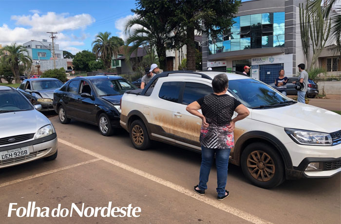 Três veículos se envolvem em acidente na Benjamin Constant