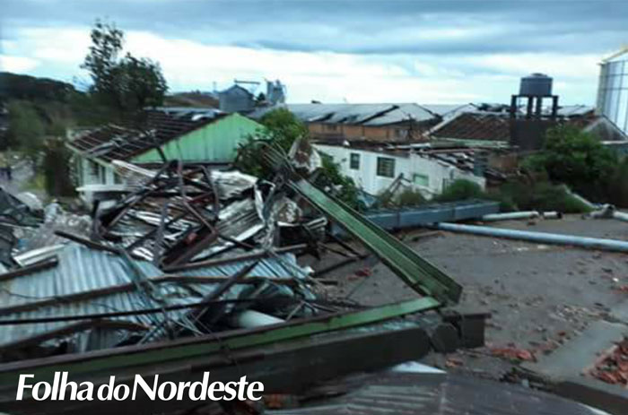Na região, temporal causa prejuízos	