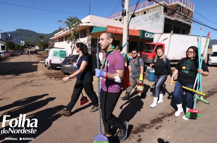Com mais de 4 mil pessoas, rede de voluntários acelera reconstrução de Roca Sales e Muçum