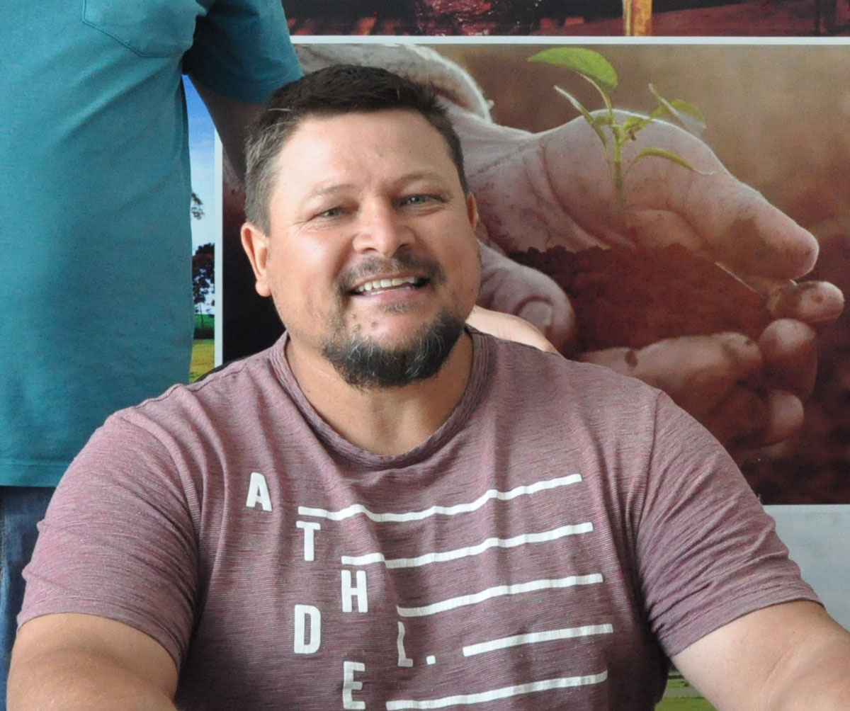 Vardão, prefeito em exercício, lidera comitiva em Brasília
