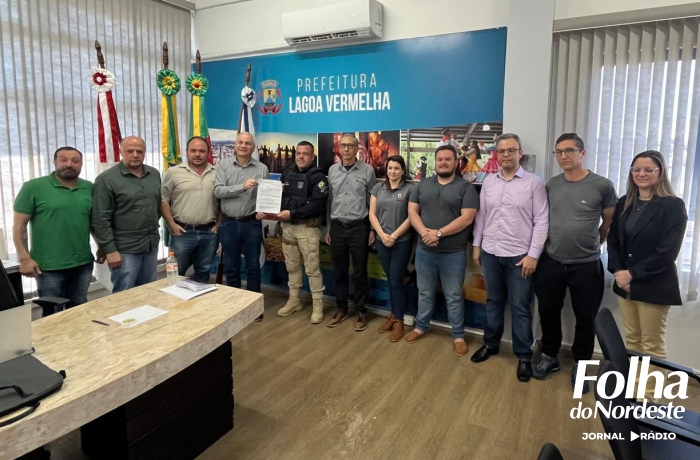 Prefeitura entrega ofício à PRF de Lagoa Vermelha para aquisição de nova viatura