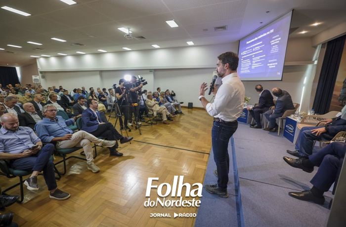 Eduardo Leite apresenta programa de concessões rodoviárias em fórum sobre logística no RS