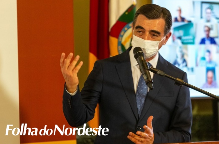 Artur Lemos toma posse como secretário-chefe da Casa Civil
