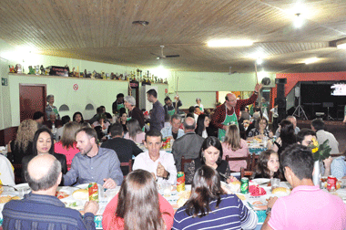 ABAMF promove jantar dançante de Integração