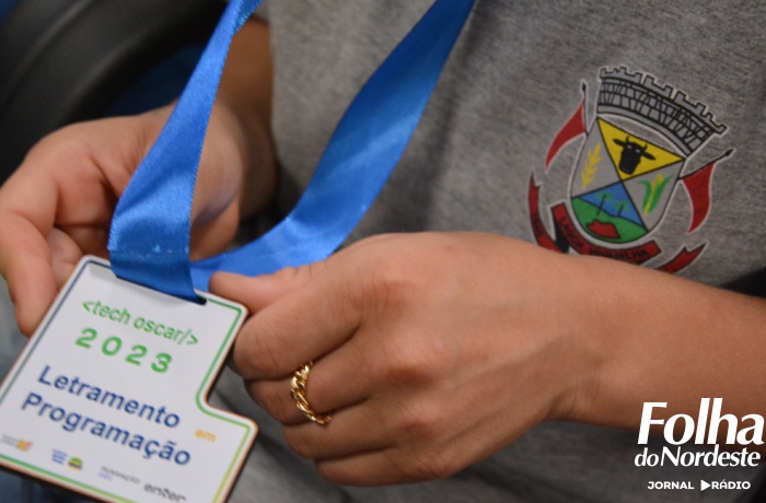 Estudantes de Lagoa Vermelha participam de formatura do Programa Let Prog em Tapejara