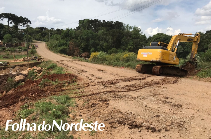 Instalação de bueiros interrompe rua no bairro Boa Vista neste sábado (06)