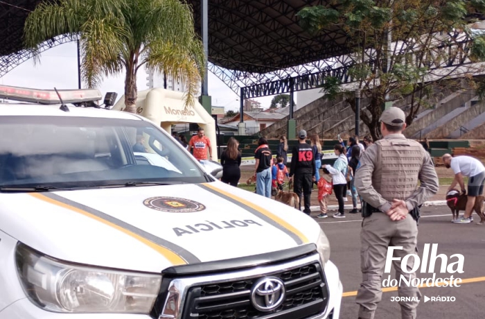 Brigada Militar acompanha a 1ª Cãominhada de Lagoa Vermelha, promovida pela Cusco Pet Shop