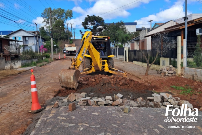 Lagoa Vermelha intensifica manutenção de ruas e calçamentos em diversos bairros