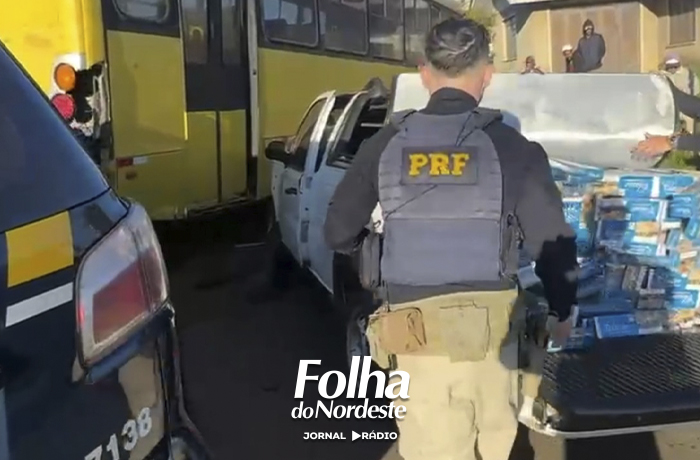 PRF apreende mais de 15 mil maços de cigarros após perseguição e colisão em Vacaria