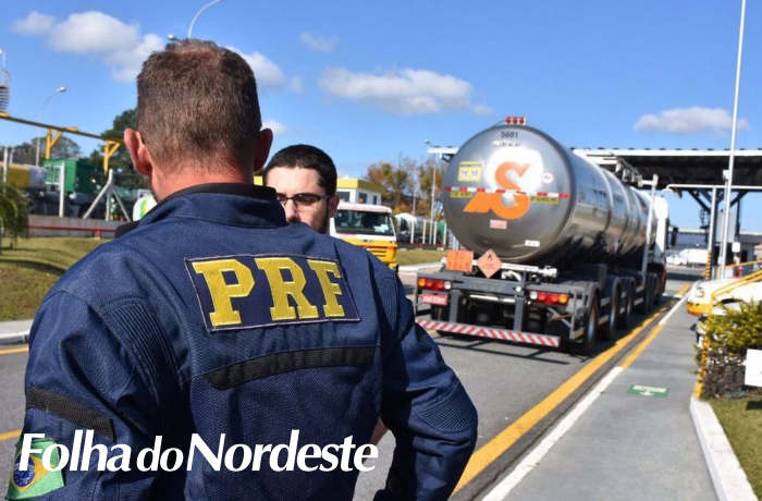 Polícia Rodoviária Federal orienta condutores para as viagens de final de ano