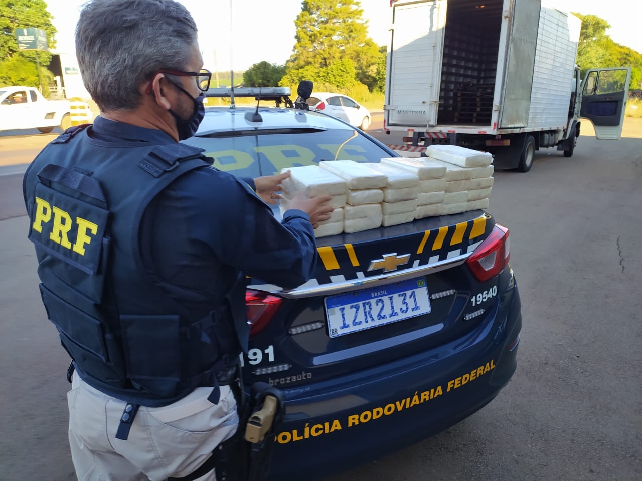 PRF prende traficante com 25 quilos de cocaína 