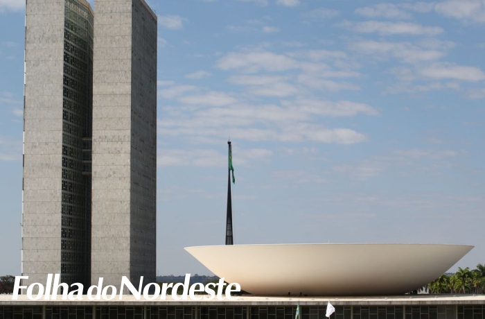 Quase 90% dos deputados federais tentam reeleição este ano