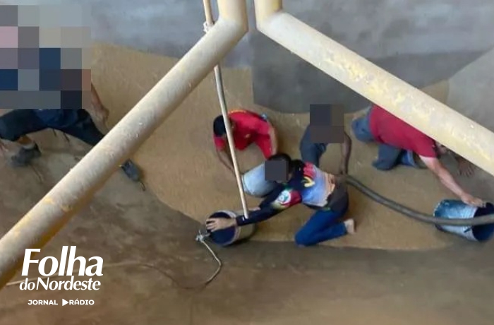 Trabalhador é resgatado após ficar soterrado em silo de trigo em Tapejara