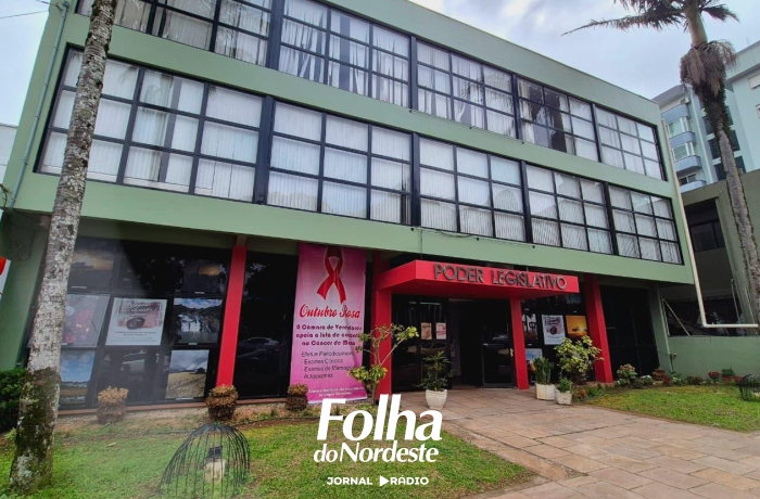 Projeto que regulamenta pagamento de 13º a agentes políticos será votado nesta segunda, 24