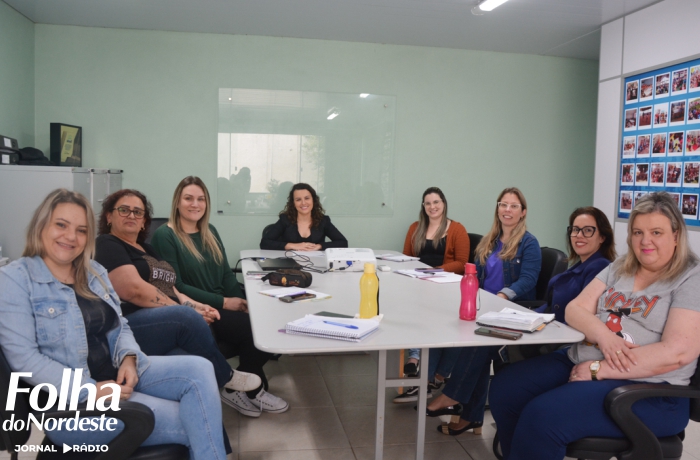 Educação: Professores do AEE participam de formação
