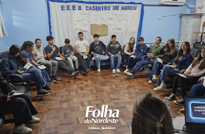 Ação educativa aborda saúde e autocuidado com estudantes em Caseiros