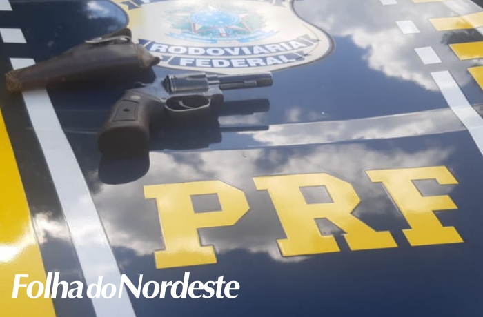 PRF prende motociclista com arma de fogo em Vacaria