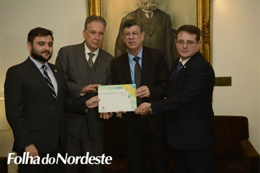Legislativo recebe projeto da Lei Orçamentária Anual