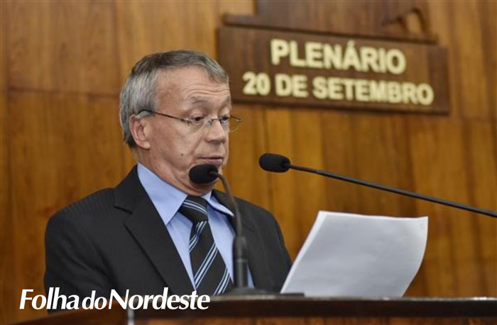 Pedro Pereira propõe que 20% dos salários de deputados e CCs sejam destinados para a saúde