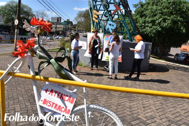 UPF promove exposição em Dia de Mobilização pelo Trânsito Seguro