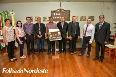 Sessão Solene homenageia última gestão municipal