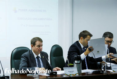 Santini renuncia presidência da Comissão de Finanças para assumir Comissão Especial de Segurança Pública
