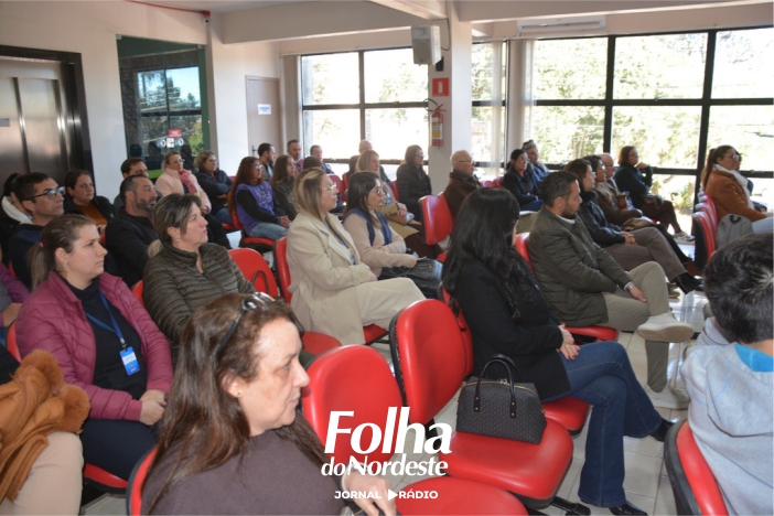 Lagoa Vermelha apresenta avaliação dos 10 anos do Plano Municipal de Educação e inicia construção do novo decênio