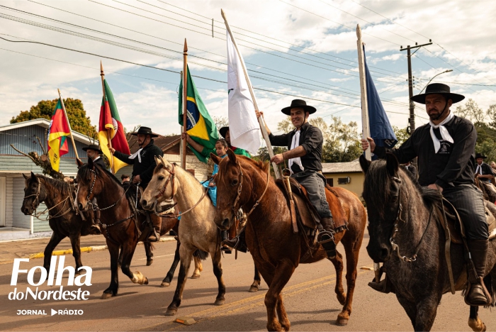 Semana Farroupilha de André da Rocha tem desfile e translado da Chama Crioula no encerramento dos festejos