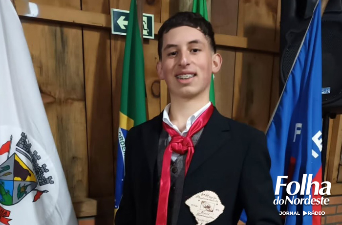 Clacir Bonatto propõe homenagem a Bernardo Ramos do Carmo pelo destaque no Entrevero Cultural de Peões