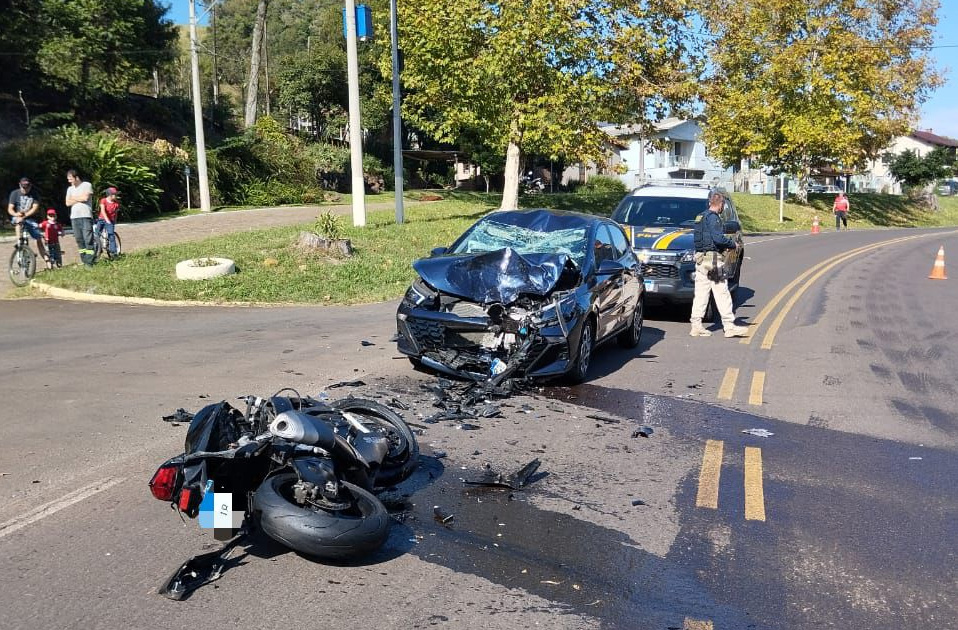 Dois acidentes com motociclistas deixam feridos na BR-116 em Morro Reuter